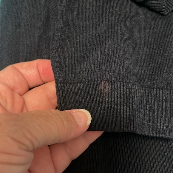 Banana Republic, Sweater‎ Women's size S Navy 3/4 Sleeve Cardigan with some wear - Picture 13 of 13